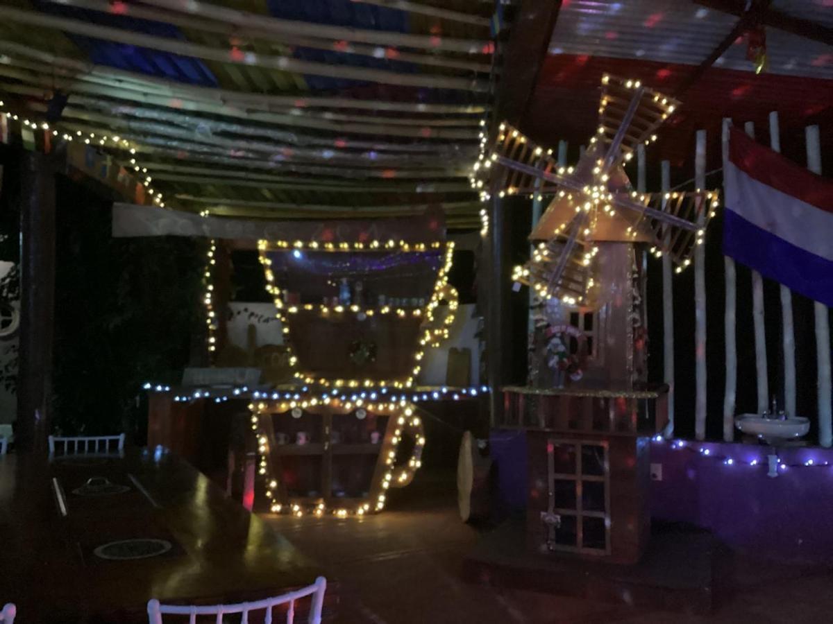Exotic Flower Cabin2 Pool Agua Bendita Ngoại thất bức ảnh
